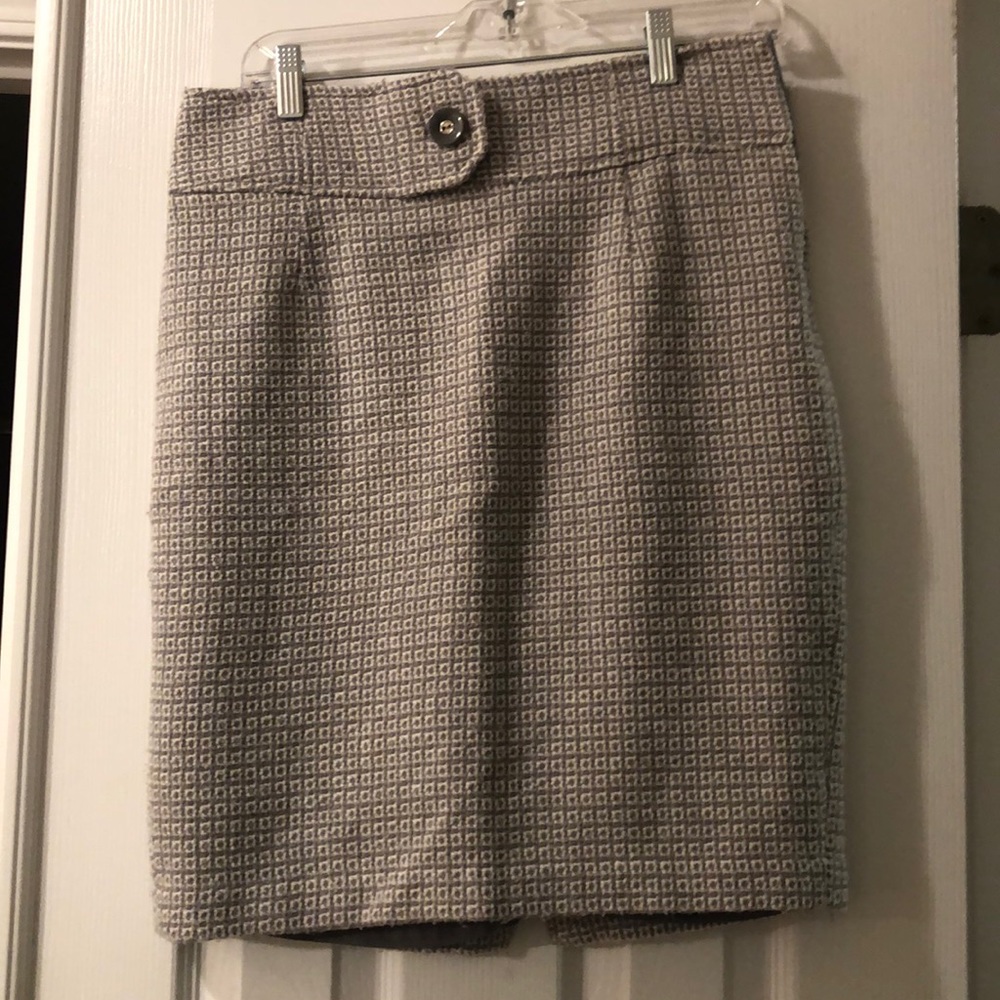 Grey/White winter skirt
